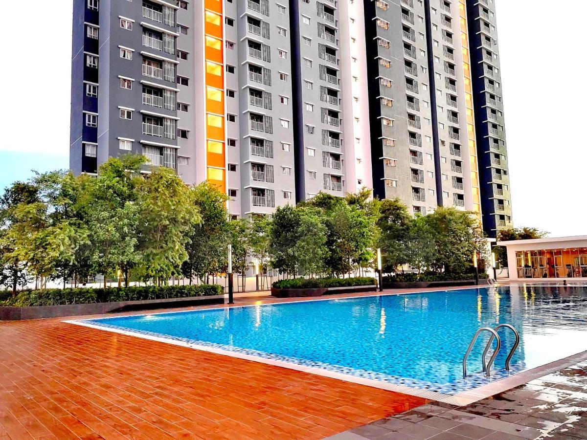 Alanis Residence 7 Pax @ Sepang Klia Kota Warisan Buitenkant foto
