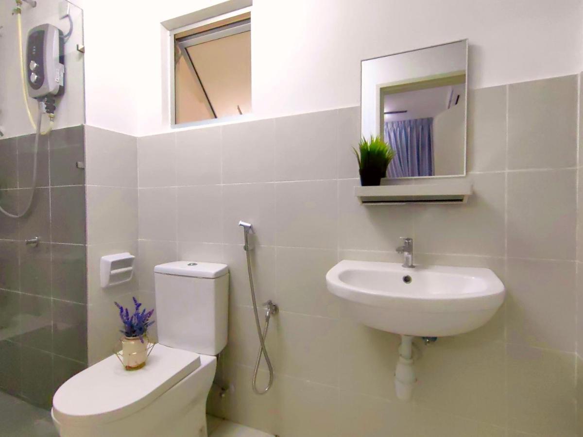 Alanis Residence 7 Pax @ Sepang Klia Kota Warisan Buitenkant foto