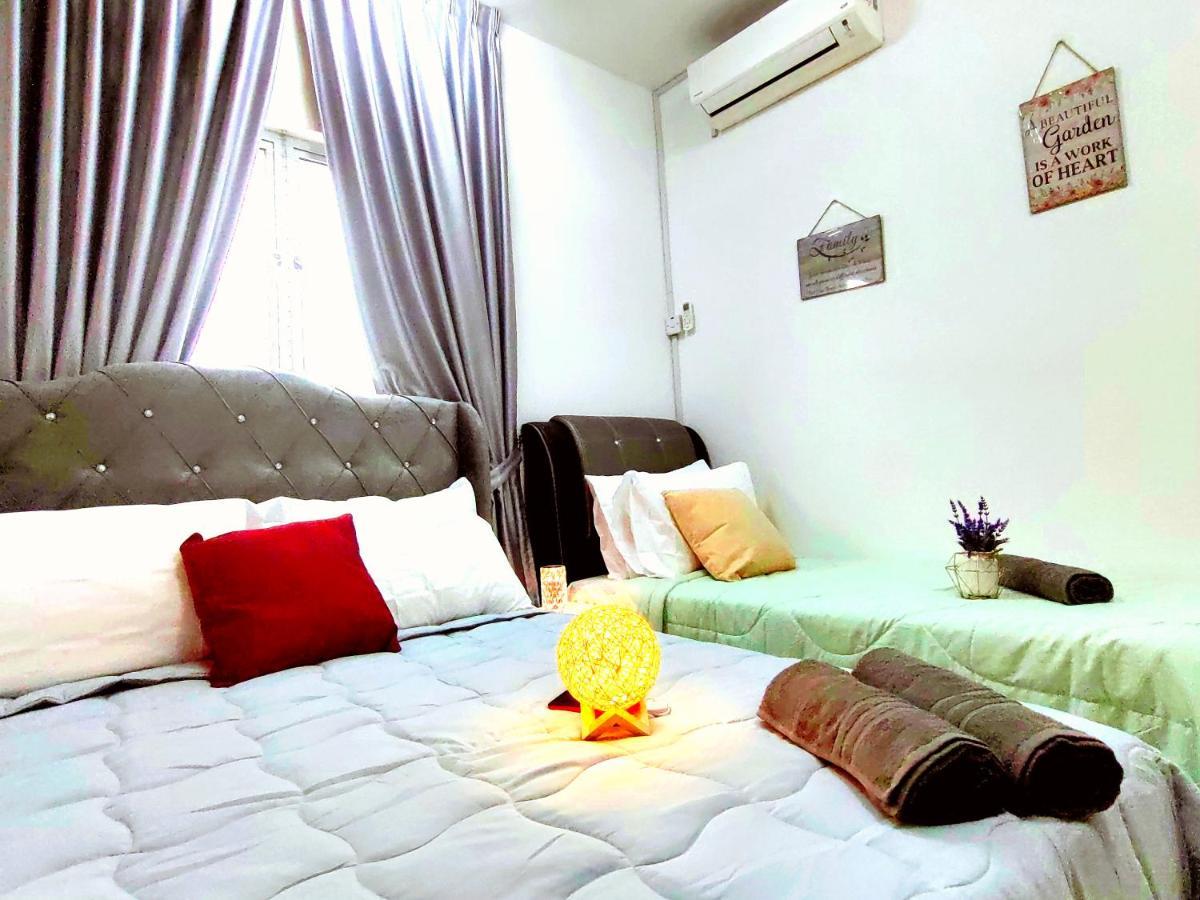 Alanis Residence 7 Pax @ Sepang Klia Kota Warisan Buitenkant foto