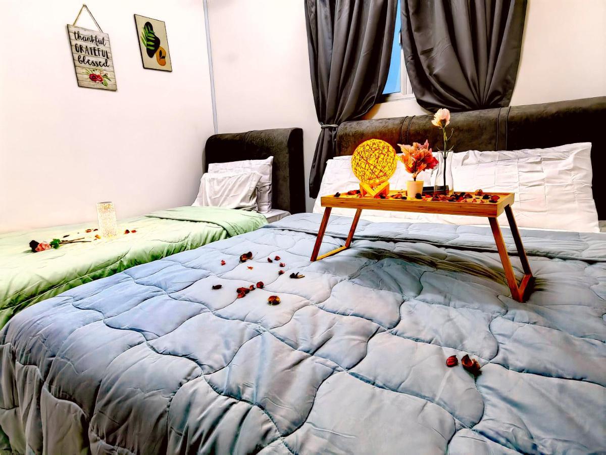 Alanis Residence 7 Pax @ Sepang Klia Kota Warisan Buitenkant foto