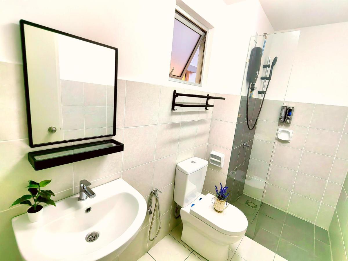 Alanis Residence 7 Pax @ Sepang Klia Kota Warisan Buitenkant foto