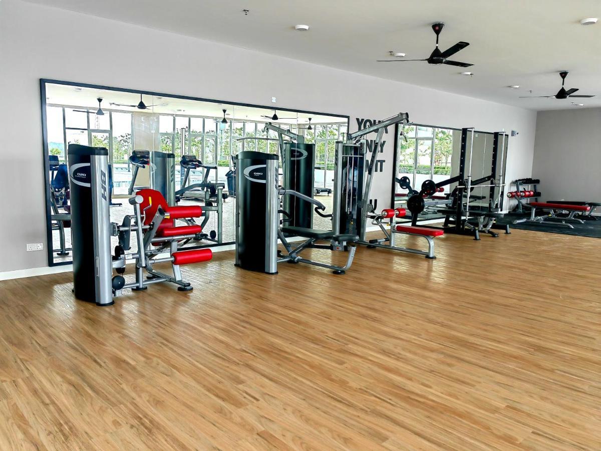Alanis Residence 7 Pax @ Sepang Klia Kota Warisan Buitenkant foto